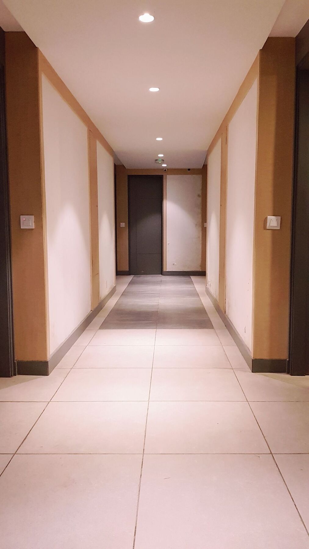 Hotel Superb 5 Mins Walk From New Delhi Station Екстер'єр фото